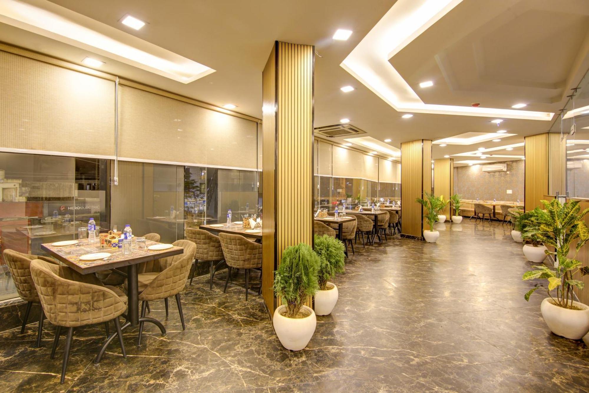 Hotel The Prithvi Near Delhi Airport Nuova Delhi Esterno foto