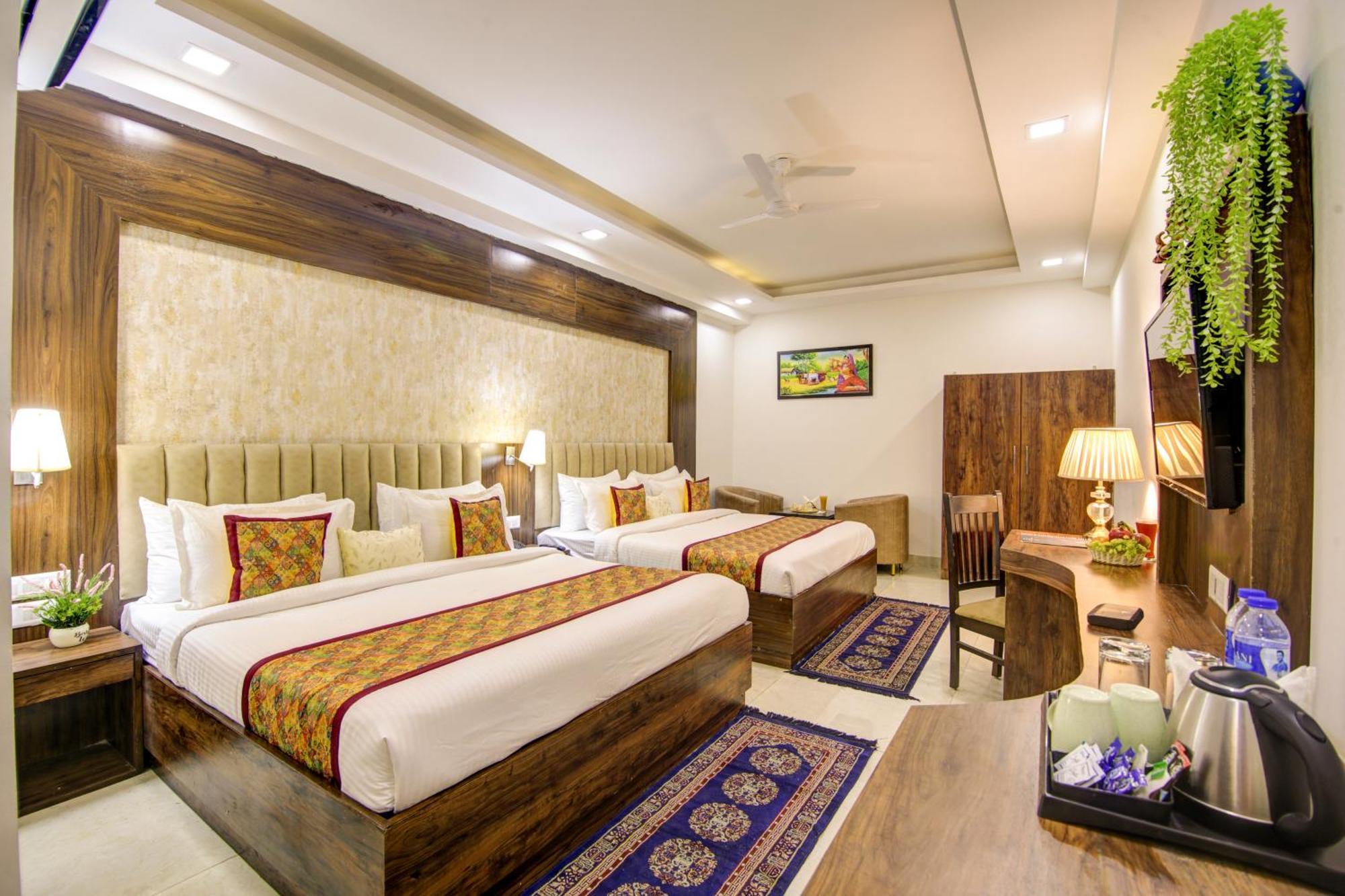 Hotel The Prithvi Near Delhi Airport Nuova Delhi Esterno foto