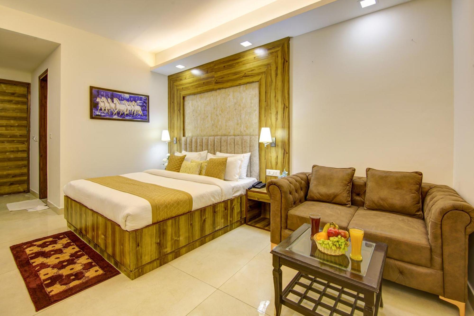 Hotel The Prithvi Near Delhi Airport Nuova Delhi Esterno foto
