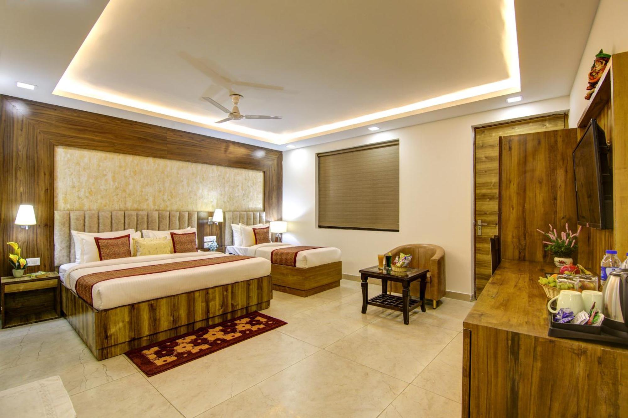 Hotel The Prithvi Near Delhi Airport Nuova Delhi Esterno foto