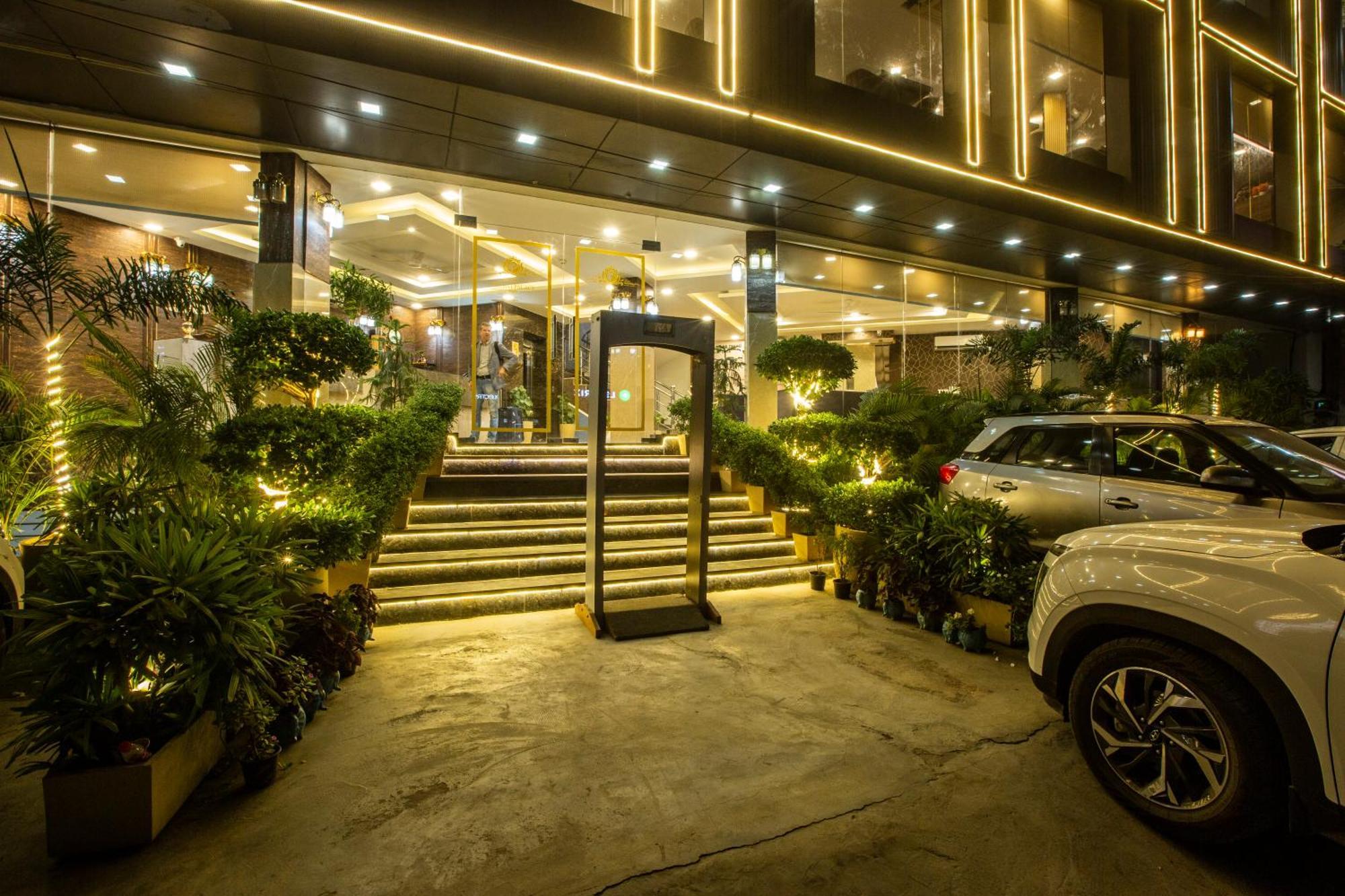 Hotel The Prithvi Near Delhi Airport Nuova Delhi Esterno foto