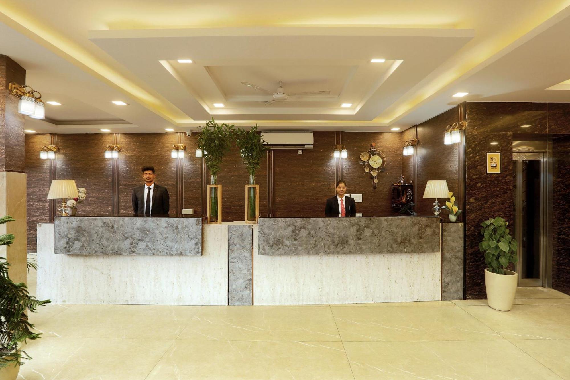 Hotel The Prithvi Near Delhi Airport Nuova Delhi Esterno foto